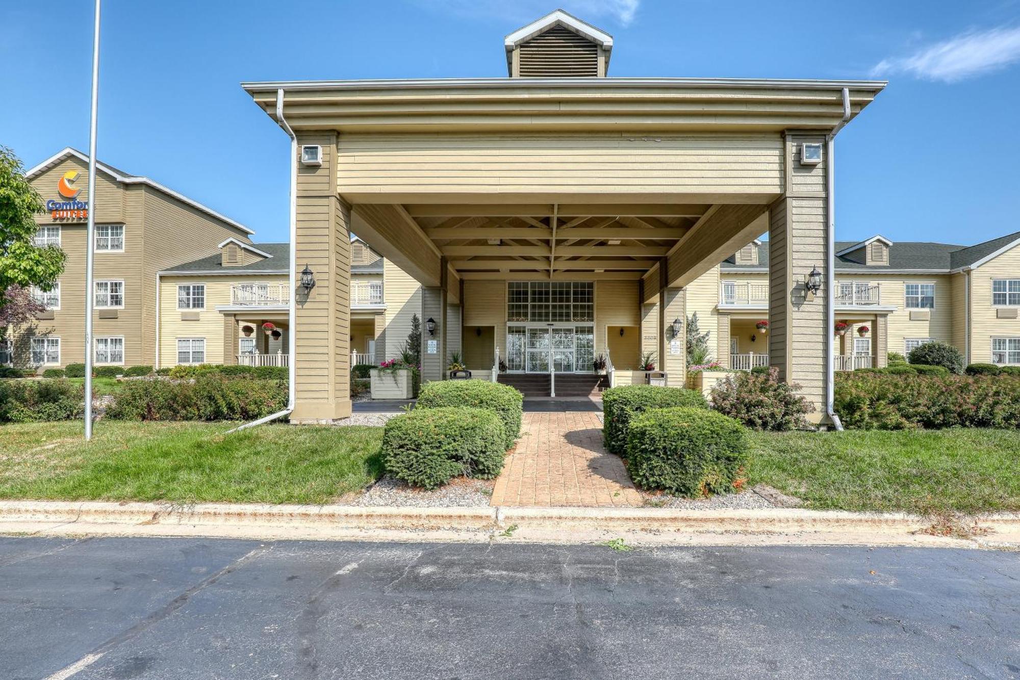 Comfort Suites Appleton Airport Екстер'єр фото